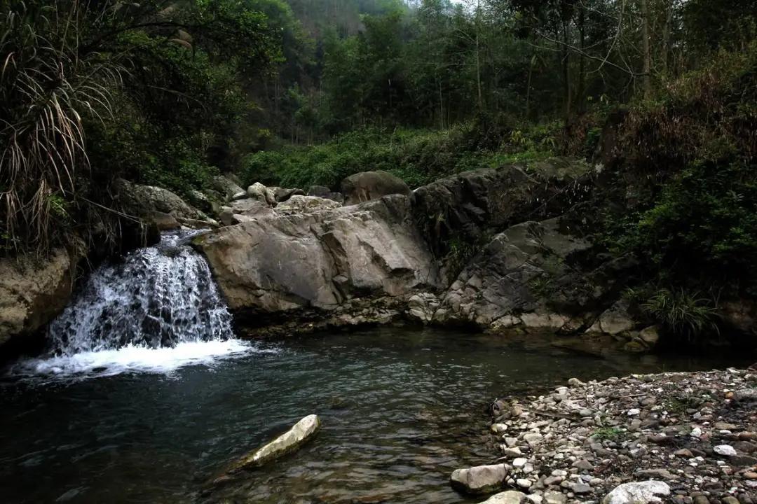 成都耍水的地方推荐适合小孩,成都免费游泳耍水的地方