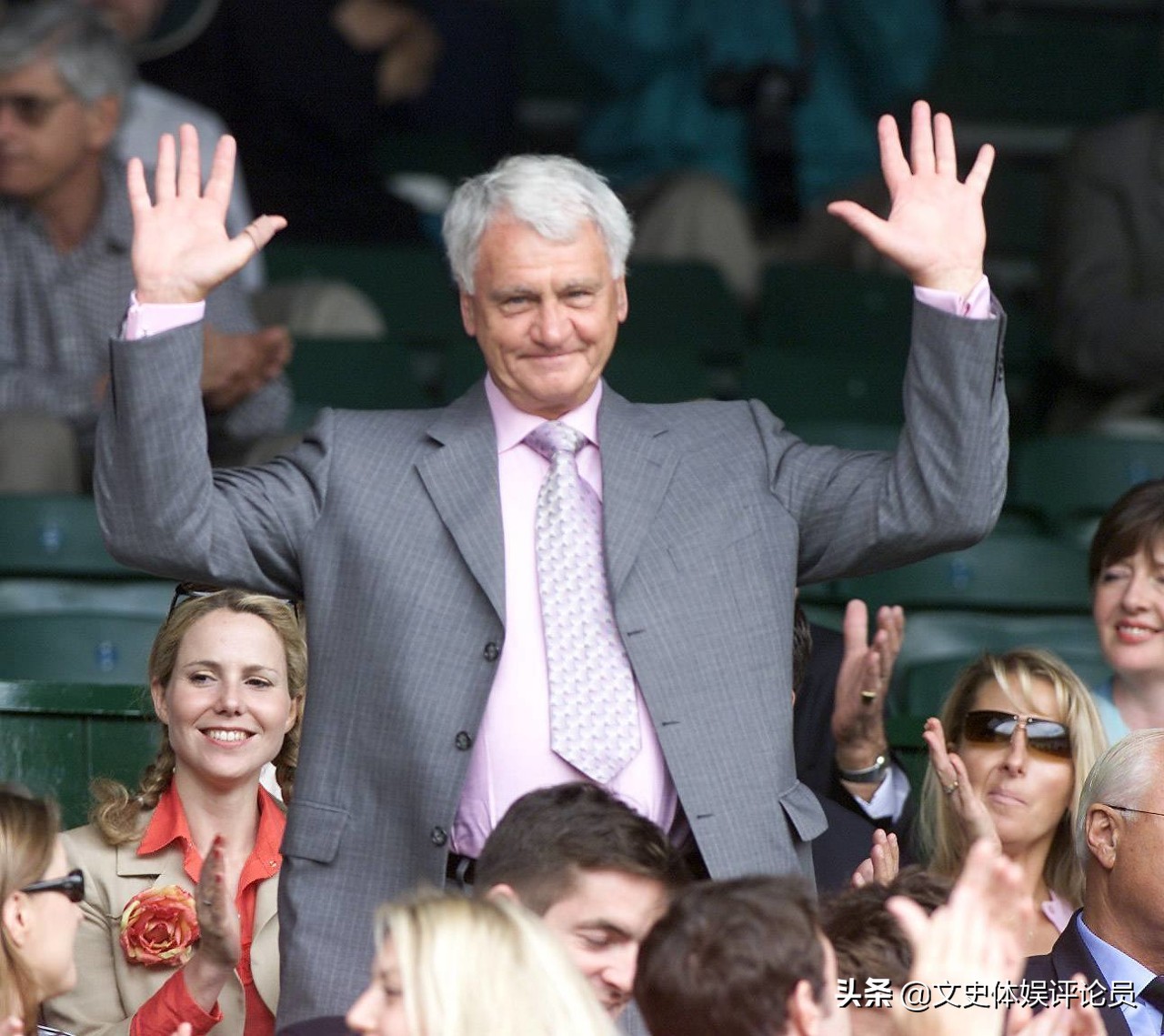 博阿斯执教深度解析,足坛评价博阿滕被晃倒阴影