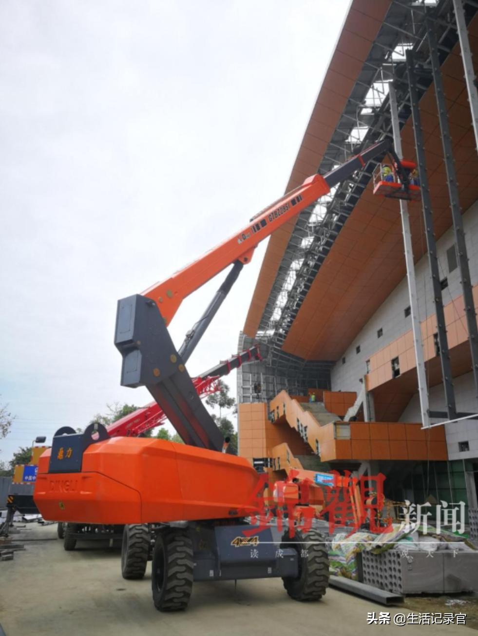 成都大运会——“成都版深圳湾春茧体育馆”再爆内部施工及效果图