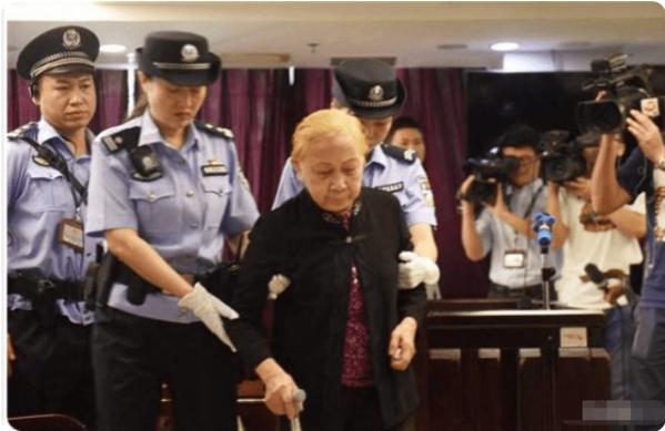 生了智障儿童怎么办,生了自闭症孩子父母好绝望