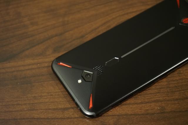 努比亚红魔3外屏,努比亚红魔3s外屏