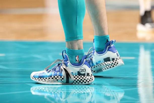 nba2019总决赛g5杜兰特上脚球鞋,nba球员上脚球鞋特雷杨2