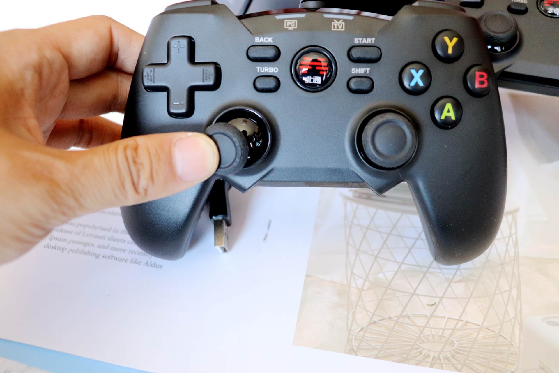 享受游戏的乐趣,北通蝙蝠4手柄怎样控制游戏