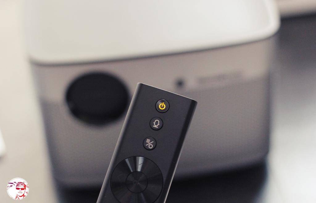 投影仪看电影就是噱头,液晶电视和投影仪看电影哪个好