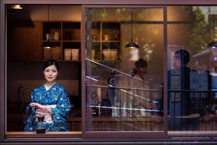 自然与生命之美——摄影师MihaelaNoroc镜头下的世界女性