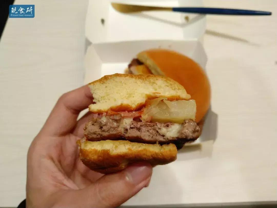 麦当劳双层吉士牛堡测评,麦当劳厚牛堡测评