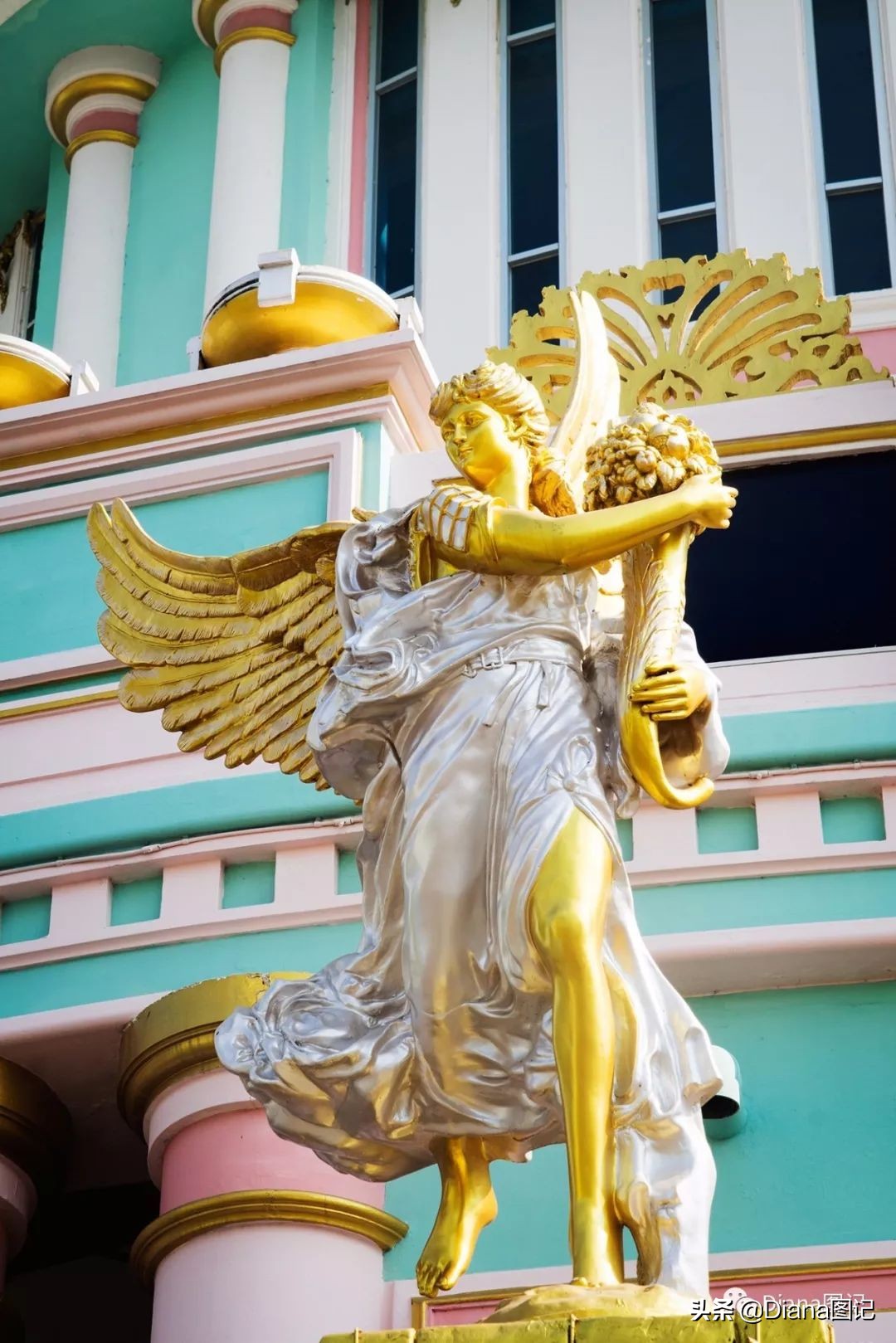 泰好时光Day5I神殿寺祈福安康富贵屋金碧辉煌