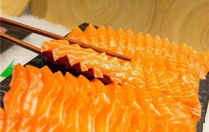 坐拥500万英镑艺术品！自助晚餐云集4家餐厅精华菜！