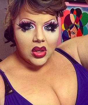 美国45岁男人交往28岁女友,美国45岁男子交往28岁女友