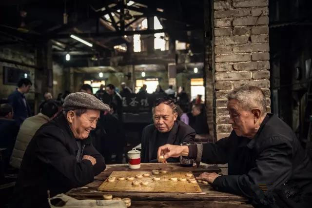 热腾腾麻辣火锅,8d魔幻山城重庆美食街