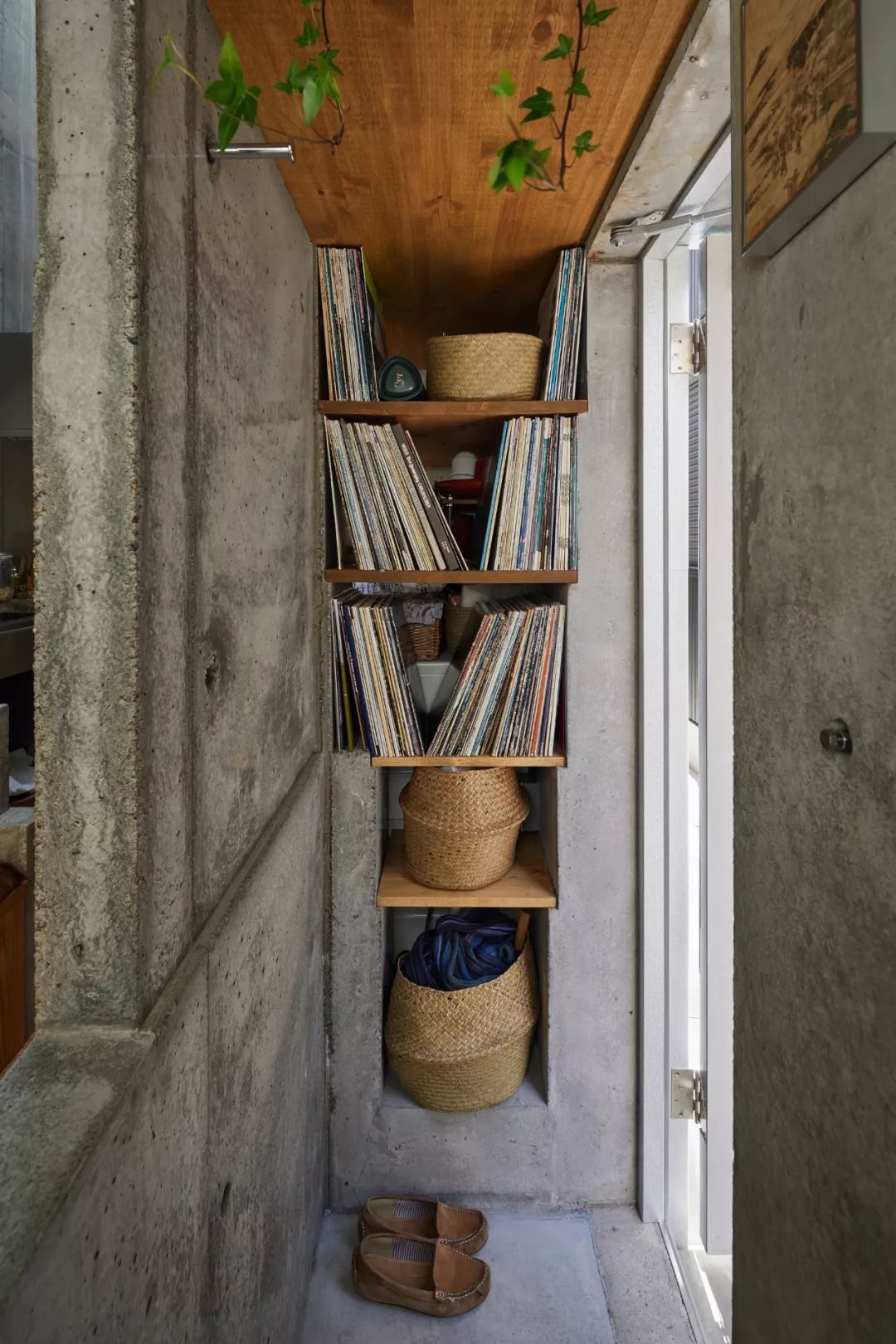 日本教授买不起房，造18㎡“迷你别墅”，给妻子当生日礼物