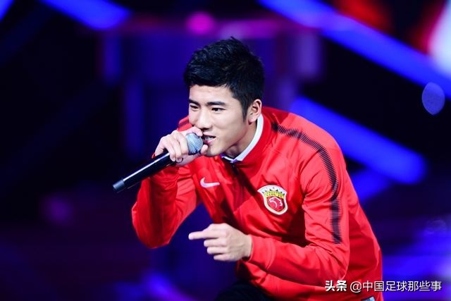 曾诚1-0法国巅峰表现,中国足坛最帅的球员