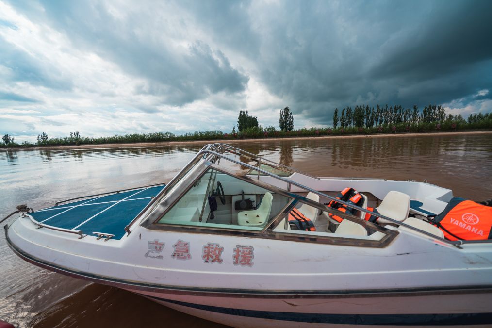 她是滔滔千里黄河的宠儿，阴山之下、河套之上的掌上明珠