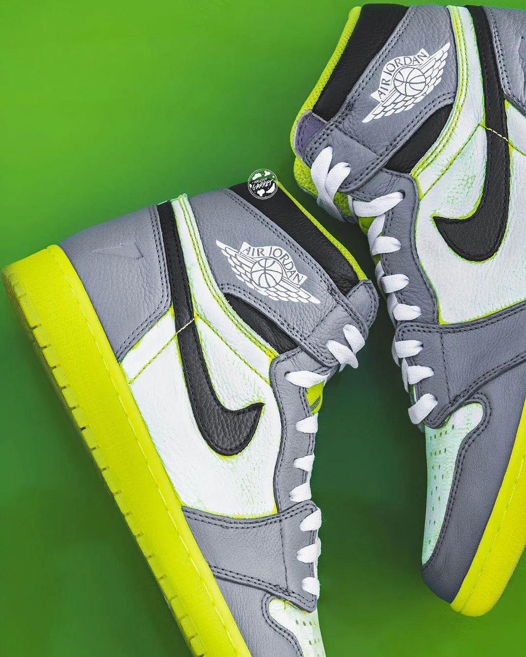 aj1鐞冮瀷澶栫鍖荤敓鑱斿悕鑺濆姞鍝ョ孩,aj1澶栫鍖荤敓瀹氬埗