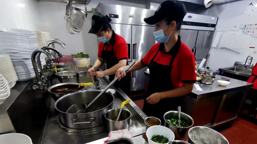 日售千碗拌面、扁肉的尚干小吃