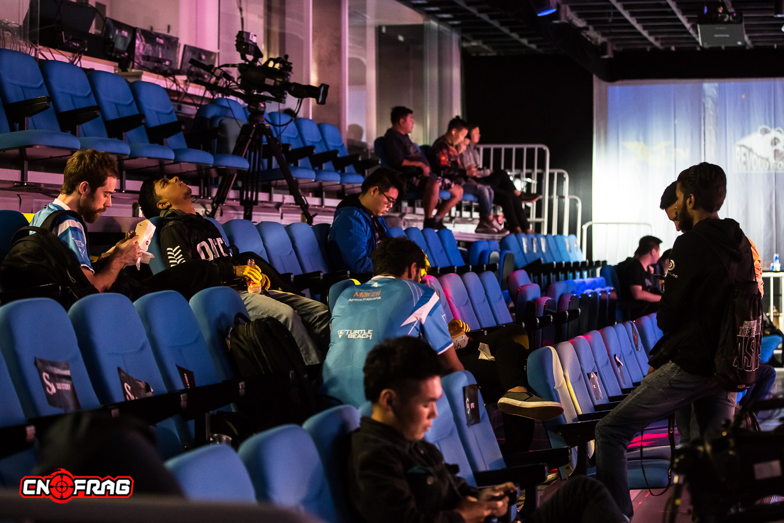 TheYearinPhotos-cnFrag2018年度电竞图片