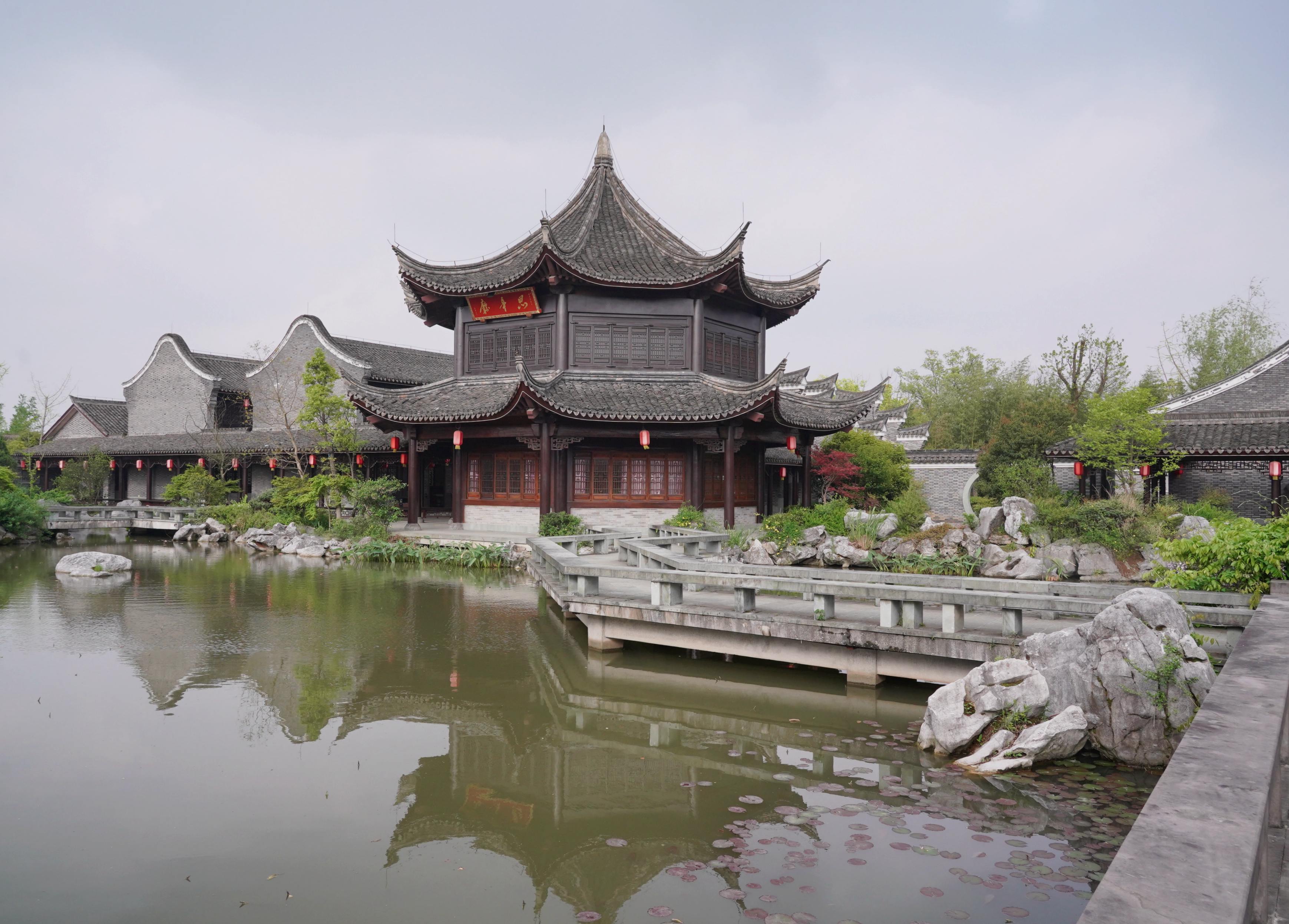 宁波爱情主题公园,宁波市的最好玩的主题公园