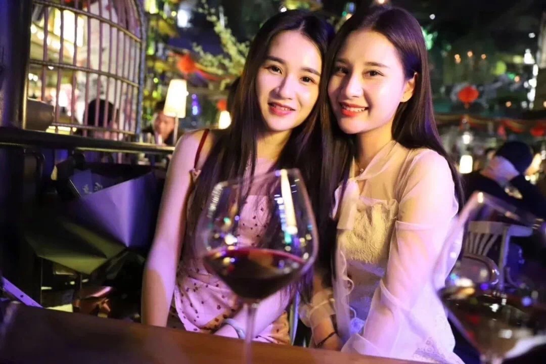 新时代新消费，多彩“夜经济”引领郫都加速打造成都西部生活中心！