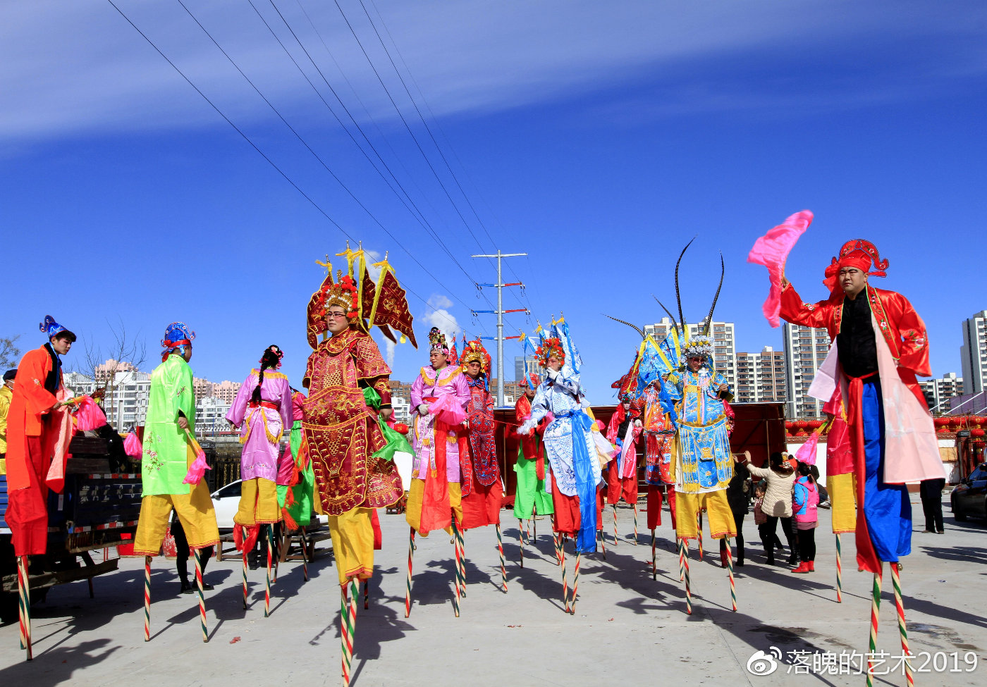呼市大台什村元宵节社火,呼和浩特大台什村正月十五航拍