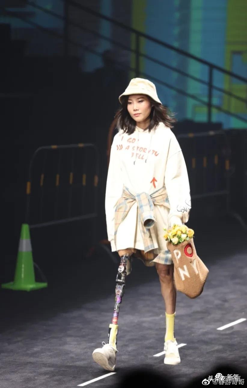 连​她也要被质疑靠腿炒作？