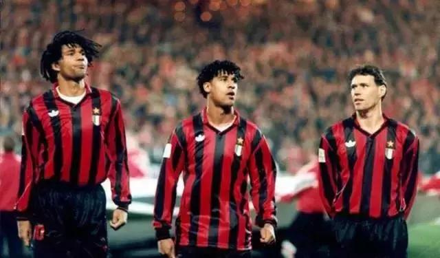 你觉得足球史上的最佳进球是哪个,你认为哪项田径纪录最难打破