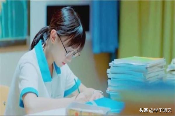 孩子复读不愿意上学怎么办,孩子复读也不努力