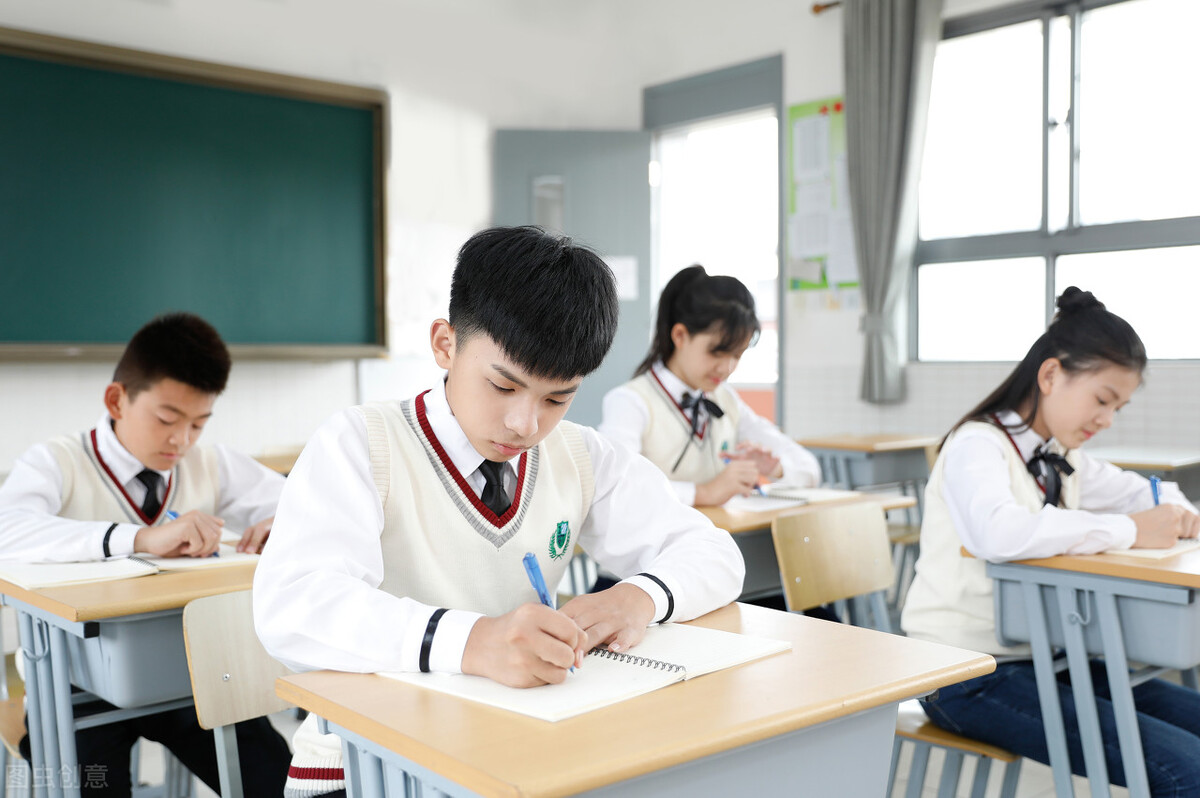 孩子进高中学习方法,高中三年孩子应该如何学习