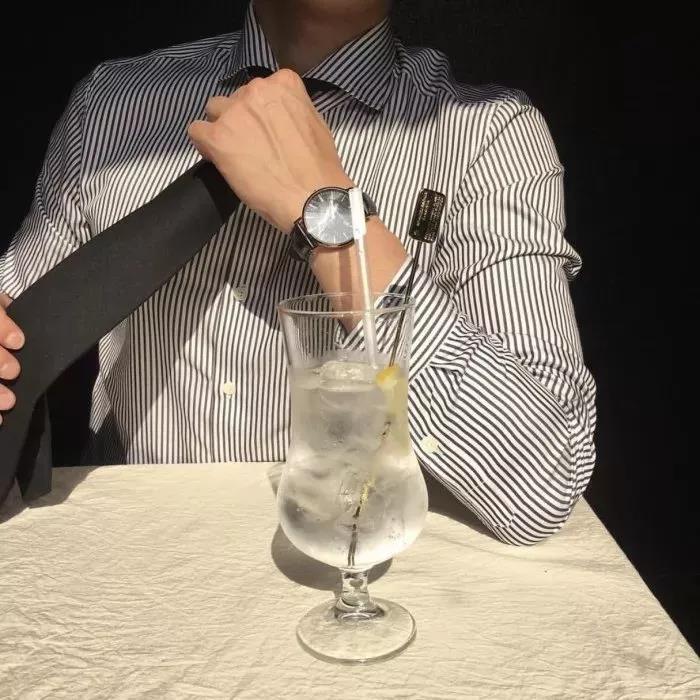 超丧成熟稳重的头像男,丧到极致的男生头像真人