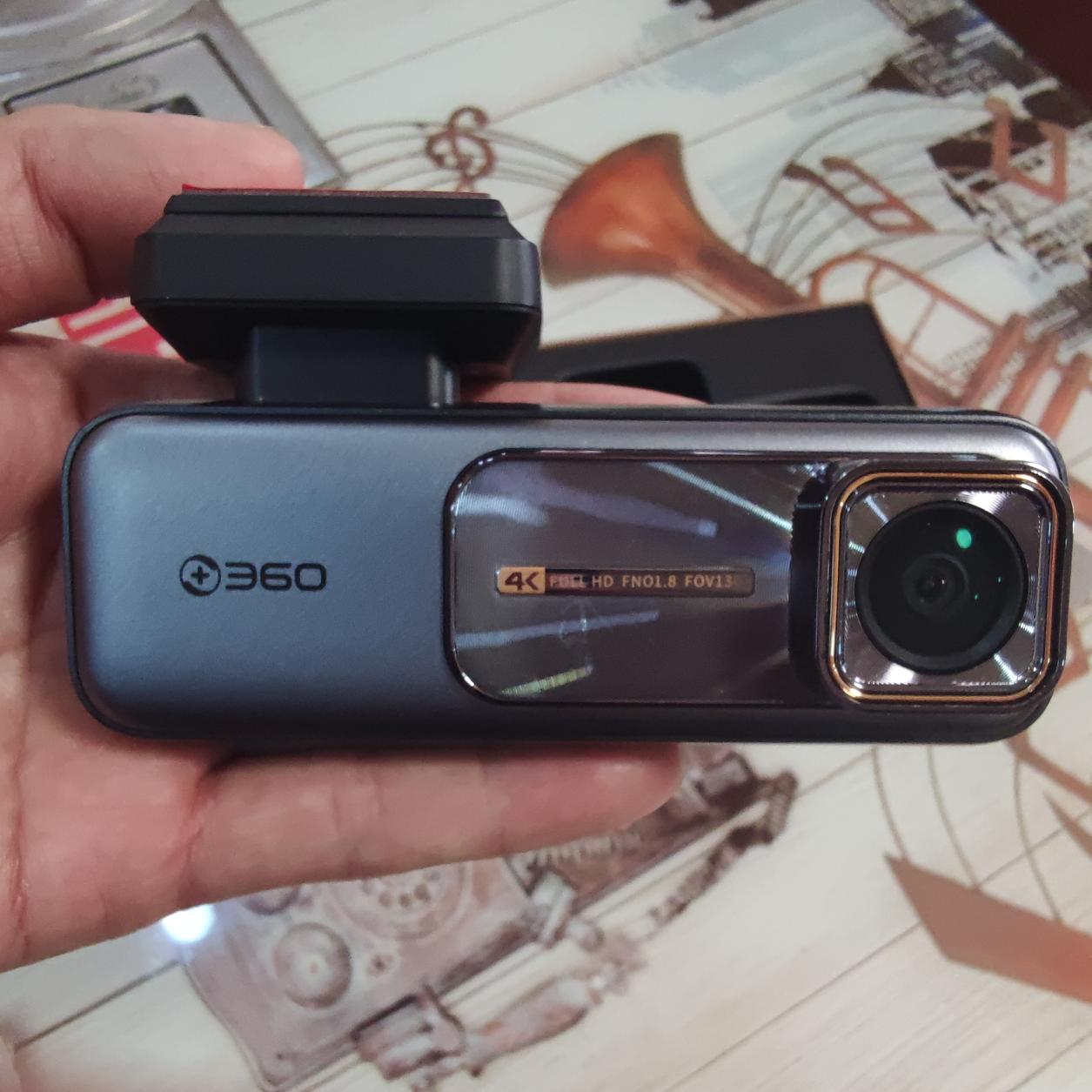 4k分辨率+实景导航，试完这部360记录仪，我默默卸载了老款