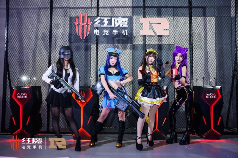 强强联手共同合作,红魔联动大黄蜂联名手机