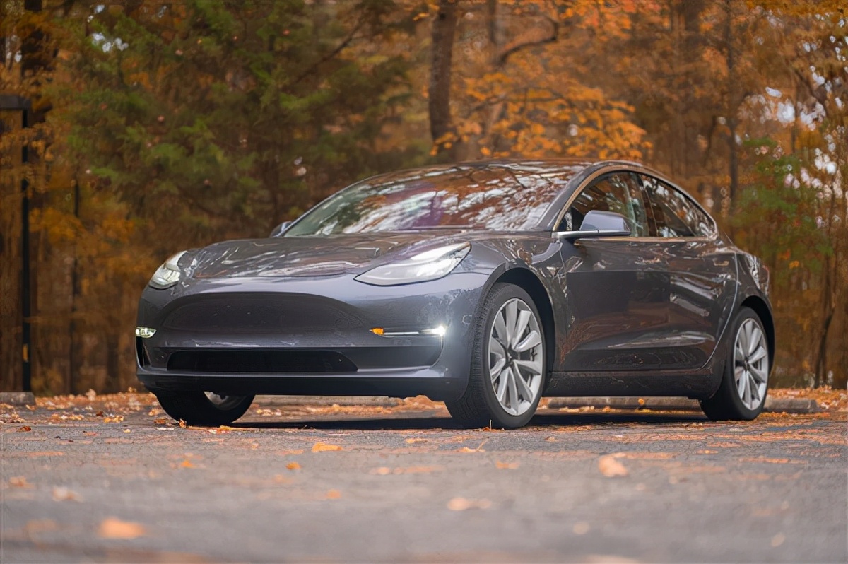 特斯拉model3modely区别,特斯拉model3modely后期使用成本