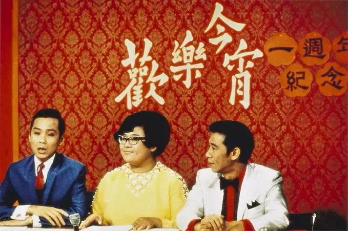 沈殿霞追思会上郑欣宜替父亲解围,郑欣宜已经继承肥姐遗产了吗