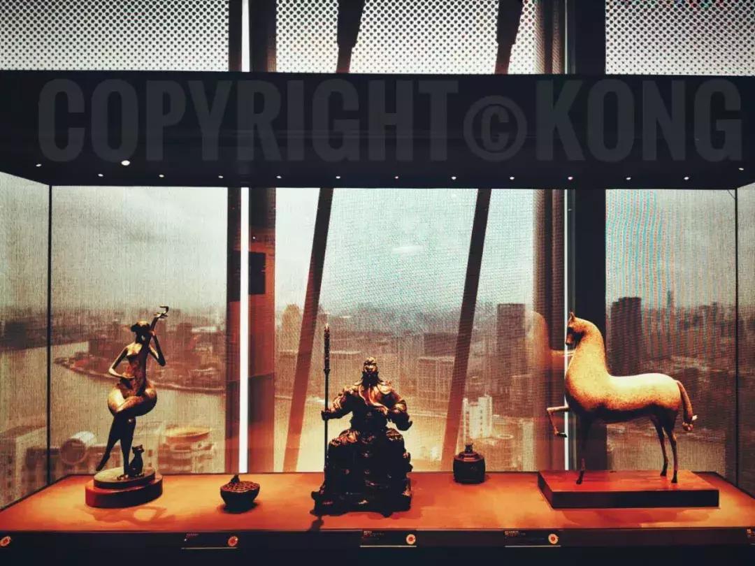 上海观复博物馆地面,上海中心37楼观复博物馆