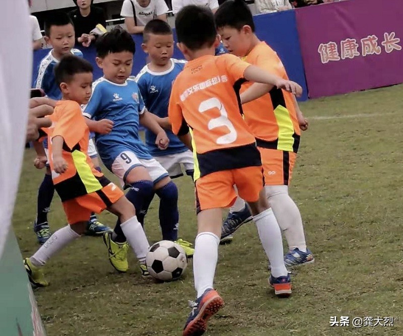 乐至县二幼足球舞,乐至县二幼篮球