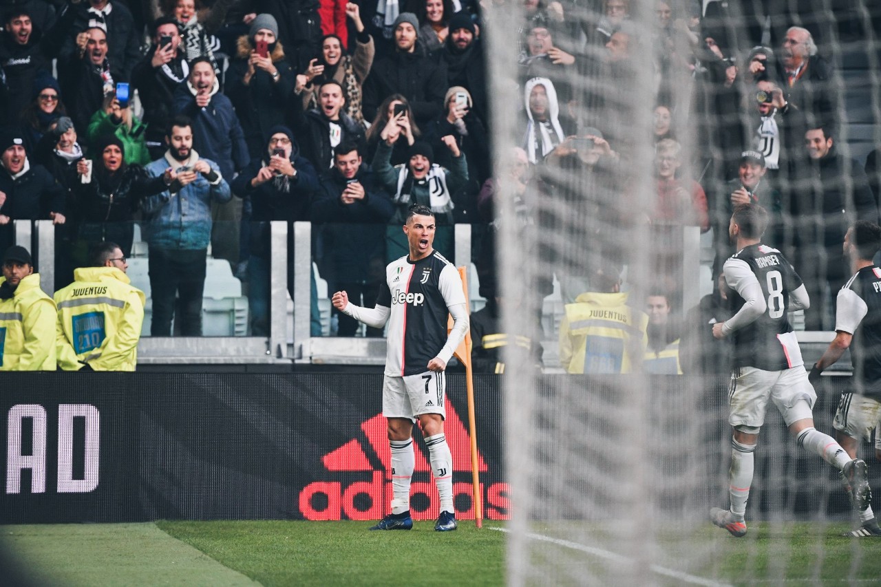 葡萄牙对西班牙c罗帽子戏法视频,c罗上演帽子戏法视频曼联