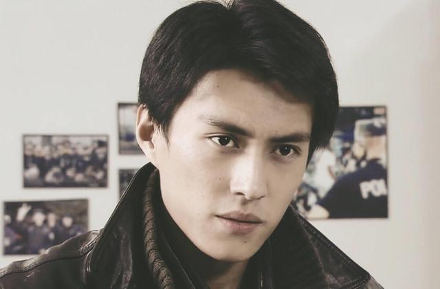 靳东和江珊真的同居过5年吗,靳东与离过婚的江珊