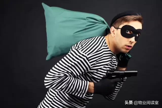 年关将至小偷猖狂大家关注防范,过年赶集提防小偷需要关注这几点