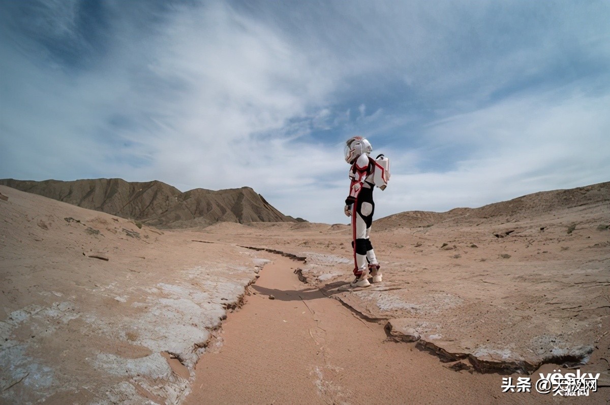 走进火星基地探索酷开电视Max86”的全能潮玩力