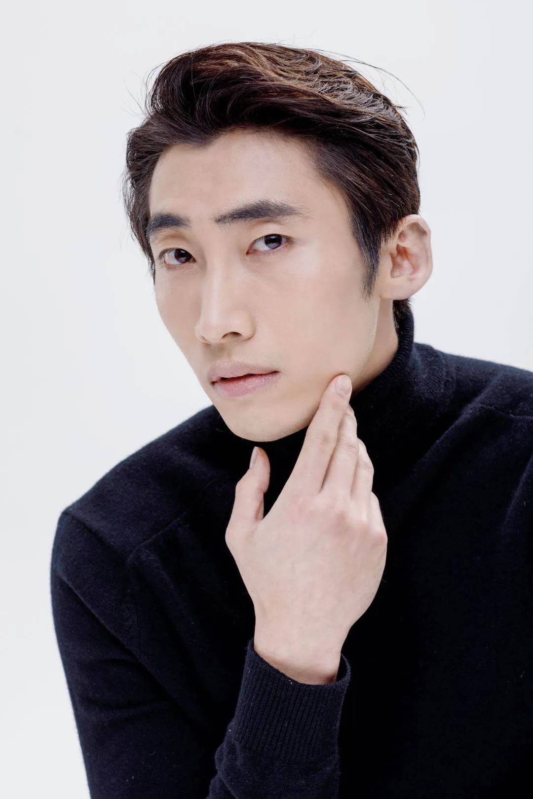 魔坛第一型男专访：模特与War3两不误某鬼王瘦身后颜值前三