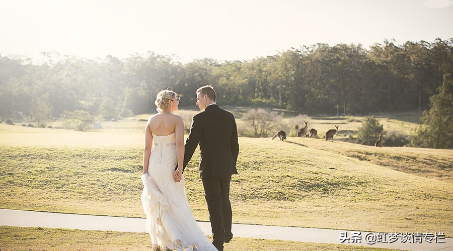 女人到中年才感觉嫁错人怎么办,婚后女人嫁对男人的表现