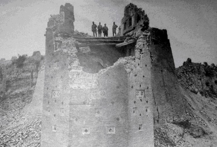 日*用军**50万根毛竹，想要围困粟裕，不料毛竹却被群众拆回家编筐