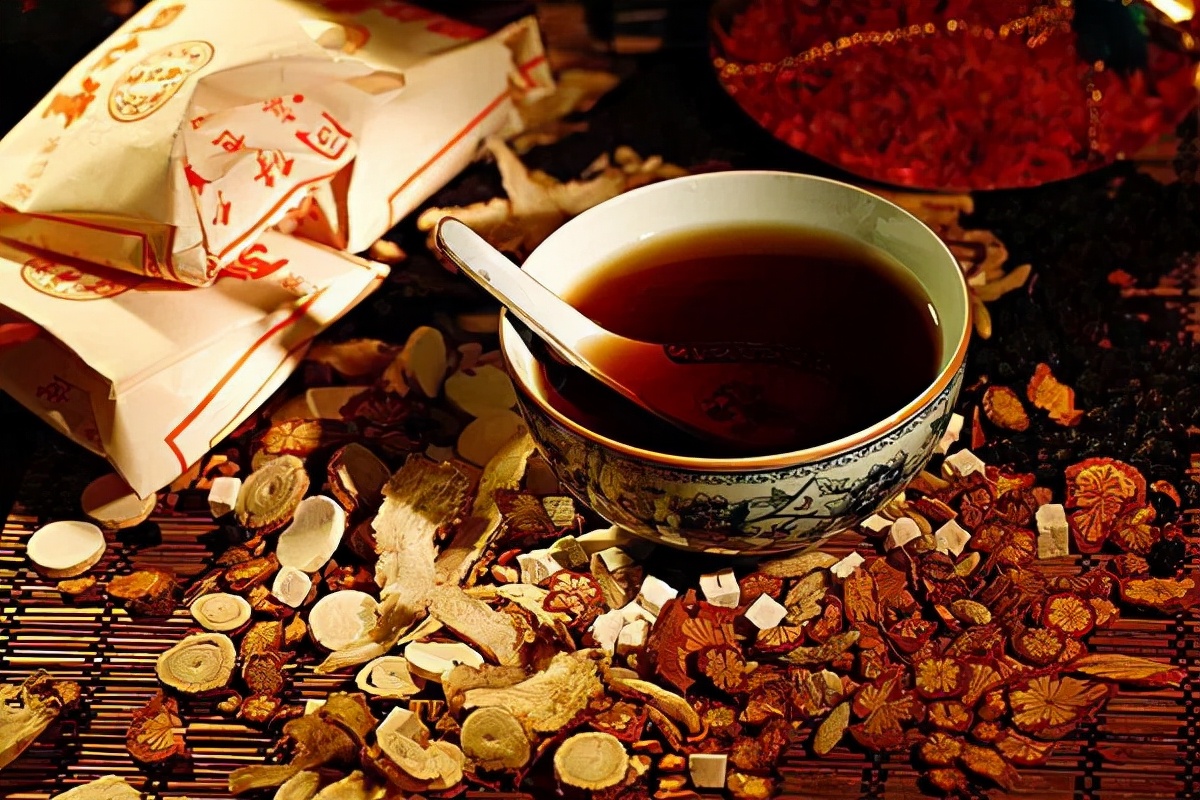 女人肾衰吃什么药,肾衰肌酐112用中药调理能治愈吗