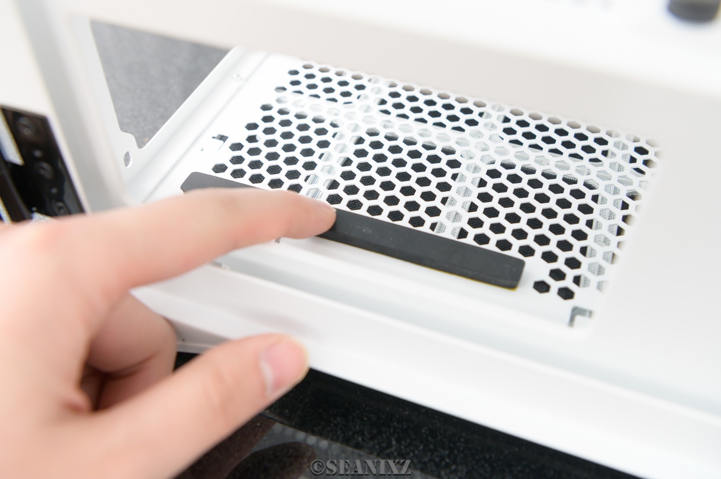 全能千元级机电套装：TT挑战者H6+GT650金牌全模组电源