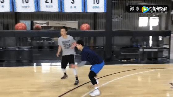 中国篮球历史最佳控卫陈江华,2006中国男篮vs美国陈江华三分