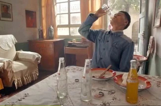 一年卖60亿罐的饮料,一年卖出3亿杯子