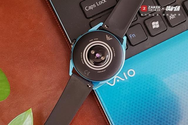 阿玛尼大直径三表盘手表,阿玛尼兔年特定款手表