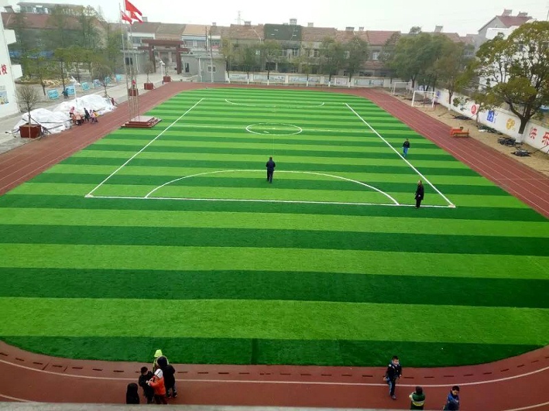 人造草坪运动场怎么维护,人造草坪运动场铺设