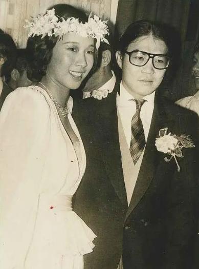 香港霍家身价多少亿,香港霍家家族