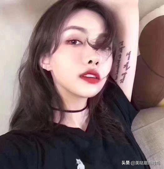 复联4黑寡妇口红色号,寡姐dior740