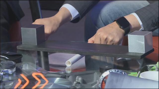 全新捷豹XEL拆车直播，玩一场拆解“绅士豹徒”的游戏